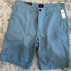 NWT - GAP Men's 9” Teal Flat Front Shorts